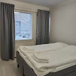 A Cozy Two-bedroom Located In The Heart Of Center Perfect For Your Vacation