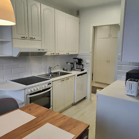 A Cozy Two-bedroom Located In The Heart Of Center Perfect For Your Vacation * Kemi