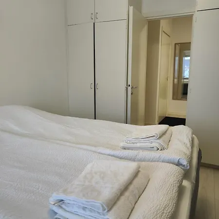 A Cozy Two-bedroom Located In The Heart Of Center Perfect For Your Vacation Kemi