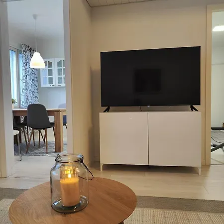 A Cozy Two-bedroom Located In The Heart Of Center Perfect For Your Vacation *