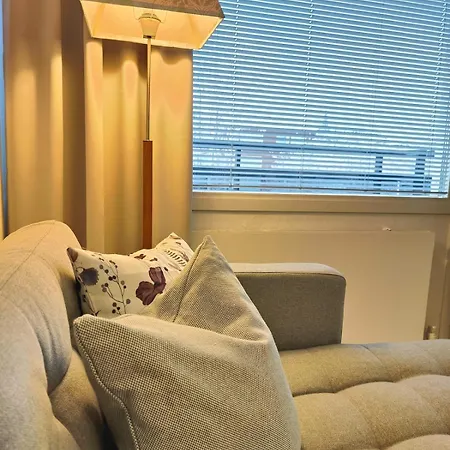 A Cozy Two-bedroom Located In The Heart Of Center Perfect For Your Vacation Huoneisto *