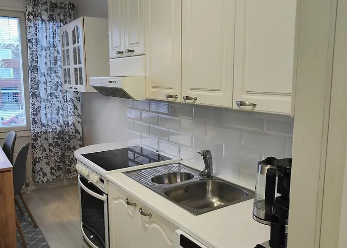 A Cozy Two-bedroom Located In The Heart Of Center Perfect For Your Vacation Kemi