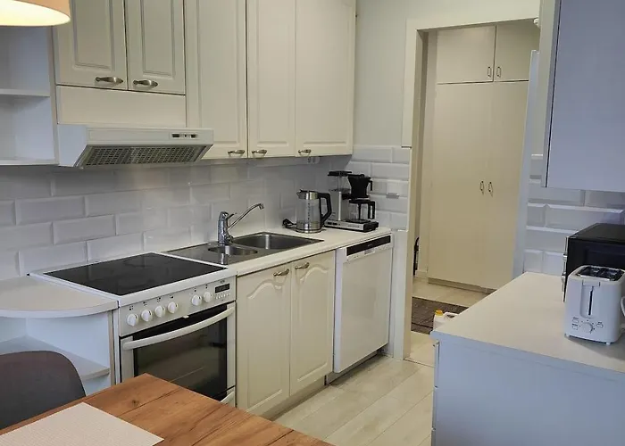 A Cozy Two-bedroom Located In The Heart Of Center Perfect For Your Vacation * Kemi