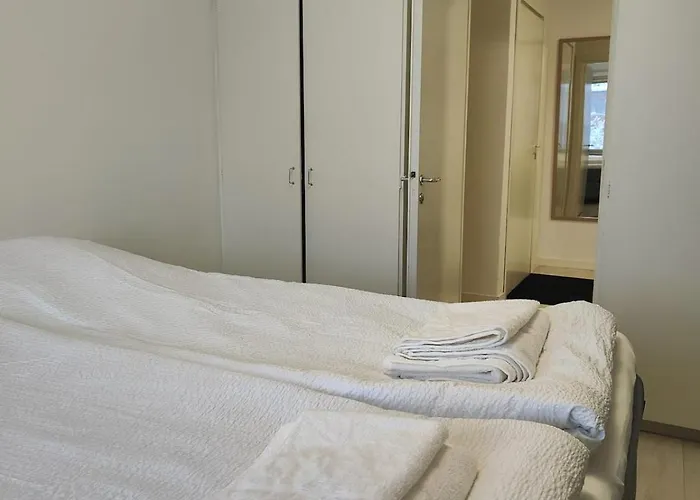 A Cozy Two-bedroom Located In The Heart Of Center Perfect For Your Vacation Kemi