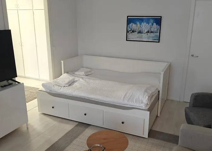 A Cozy Two-bedroom Located In The Heart Of Center Perfect For Your Vacation